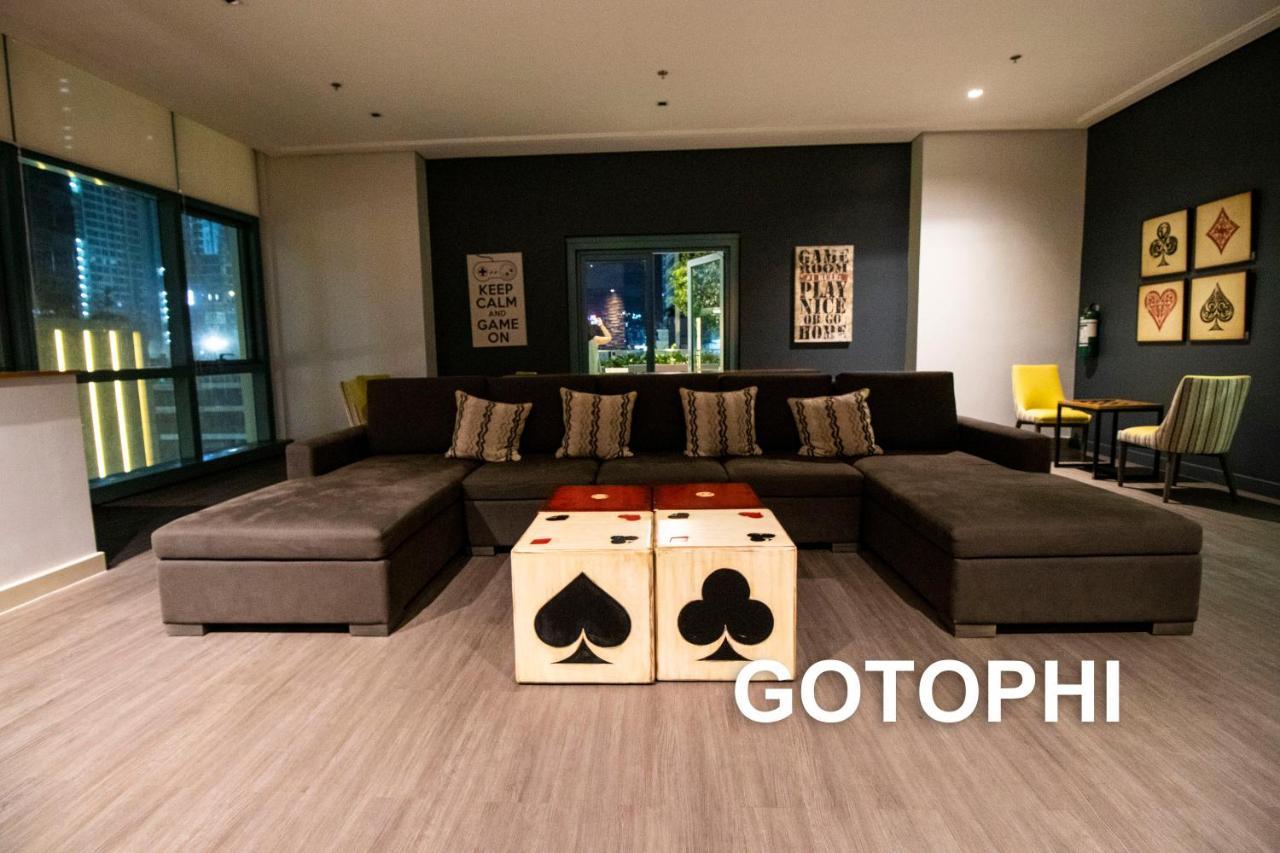 One Uptown Residence 따구익 외부 사진
