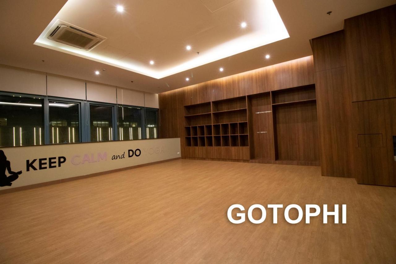One Uptown Residence 따구익 외부 사진